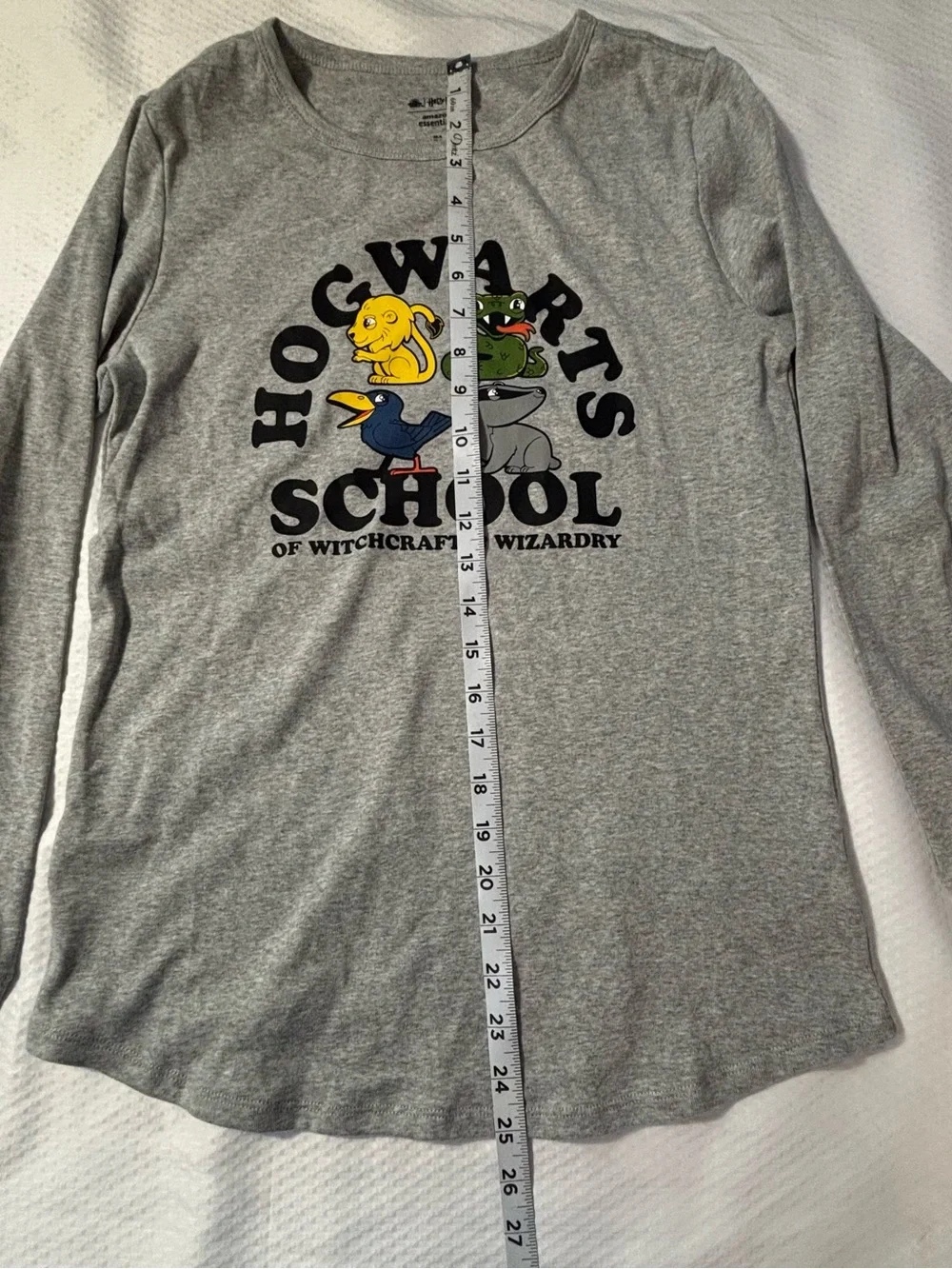 Amazon HARRY POTTER HOGWARTHS NWT Gray Long Sleeve Youth Jersey Size M